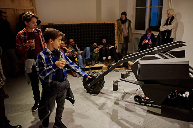 nik nowak [de] <i>booster 2.13</i>, sound sculpture, 2013